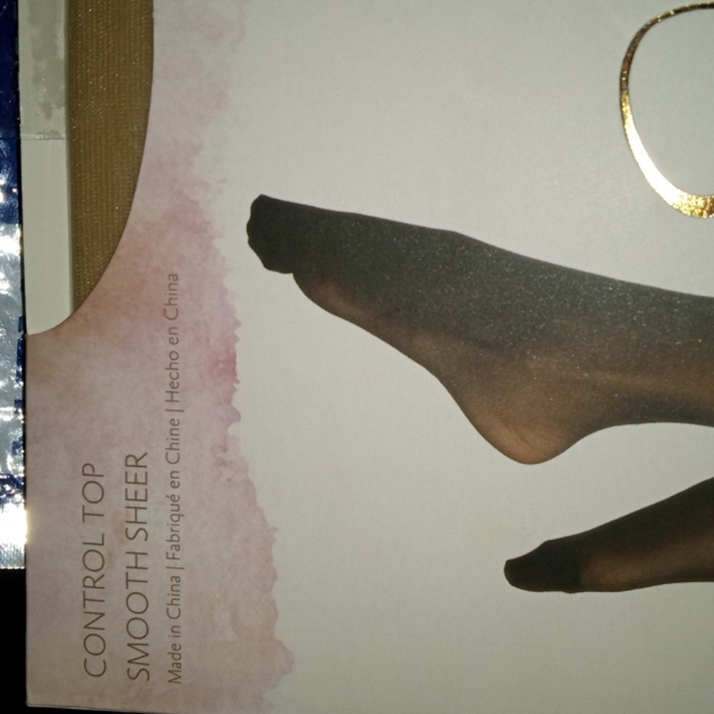 Jessica Simpson Tights Control Top - Picture 4 of 9